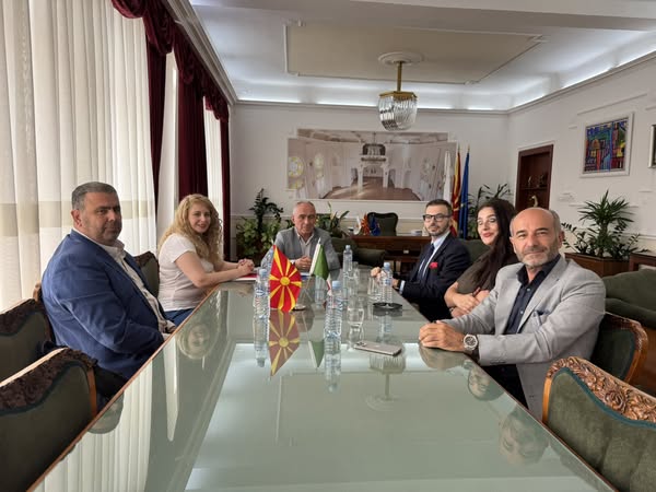 Италијанскиот амбасадор Паоло Палминтери во прва работна посета на Битола