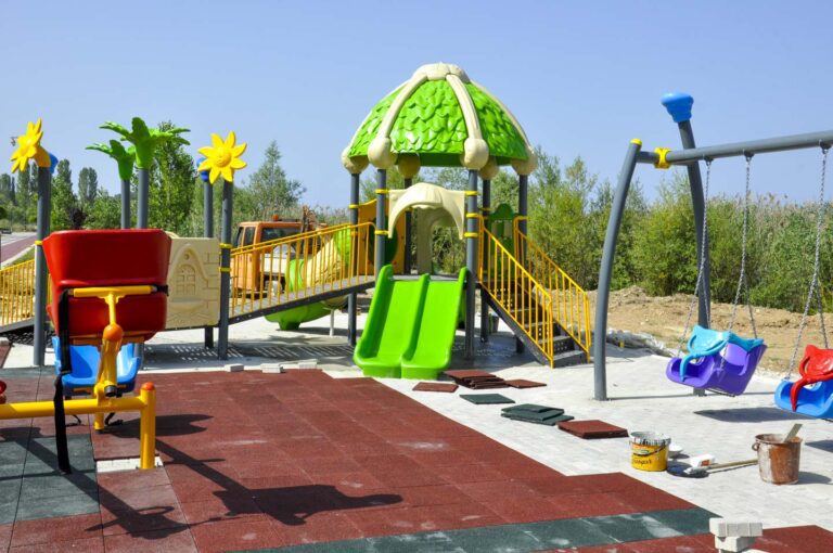 Нови игралишта во центарот и Типски – инвестиција од 8 милиони денари