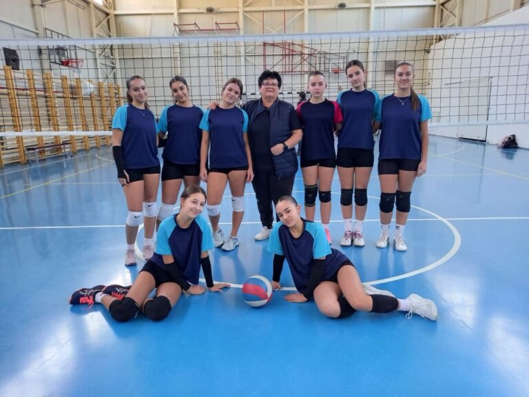 Општински натпревари во одбојка за основните училишта: „Кочо Рацин“ триумфира