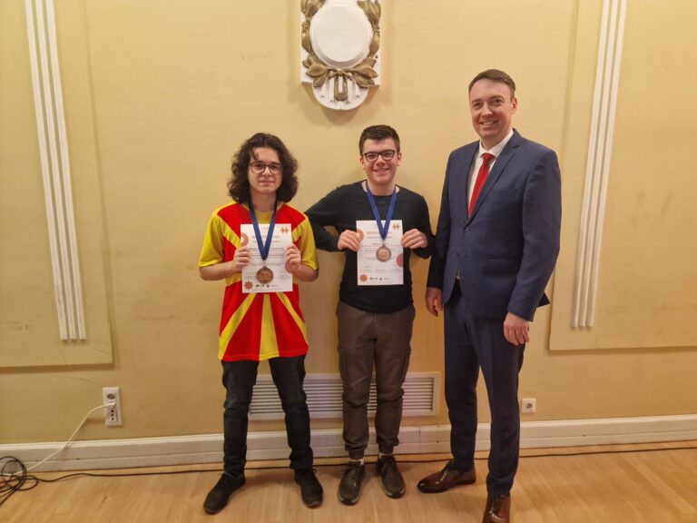 Гордост за Прилеп – Гимназијалец освои медал во конкуренција од 200 натпреварувачи