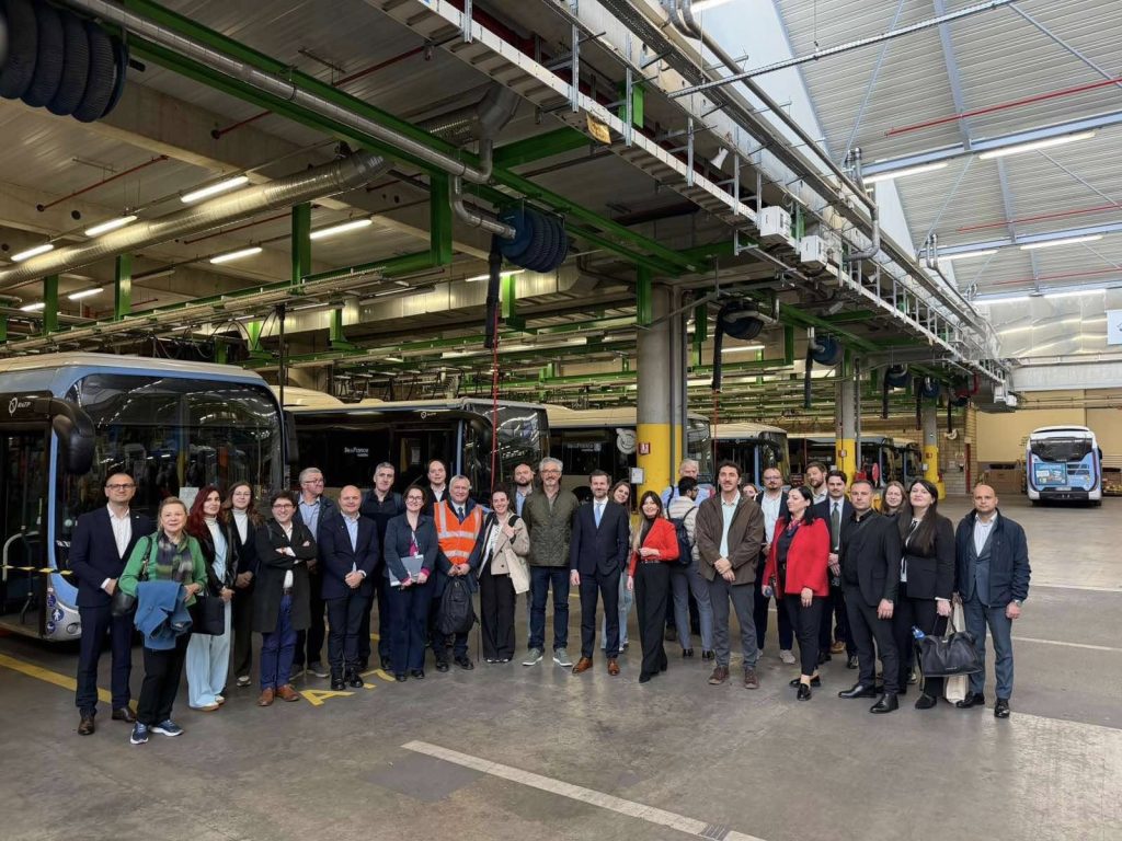 Ќе добие ли Прилеп еколошки автобуси? Од искуствата на Париз до Прилеп – што следува?