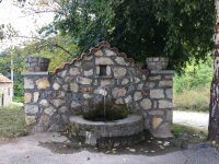 Селска_чешма_во_Дихово